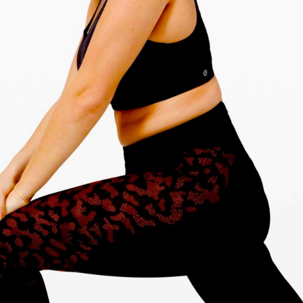 LULULEMON Mapped Out High-Rise Tight 28" 
Camo